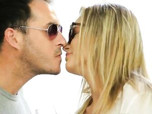 Head And Hardcore Creampie Sex With A Dazzling Blonde